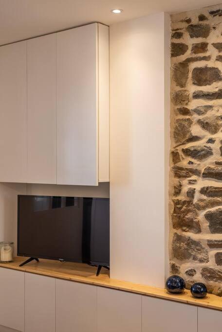 Le Cocoon - Appartement Dans Maison Du Xviieme Siecle Fougères Eksteriør billede